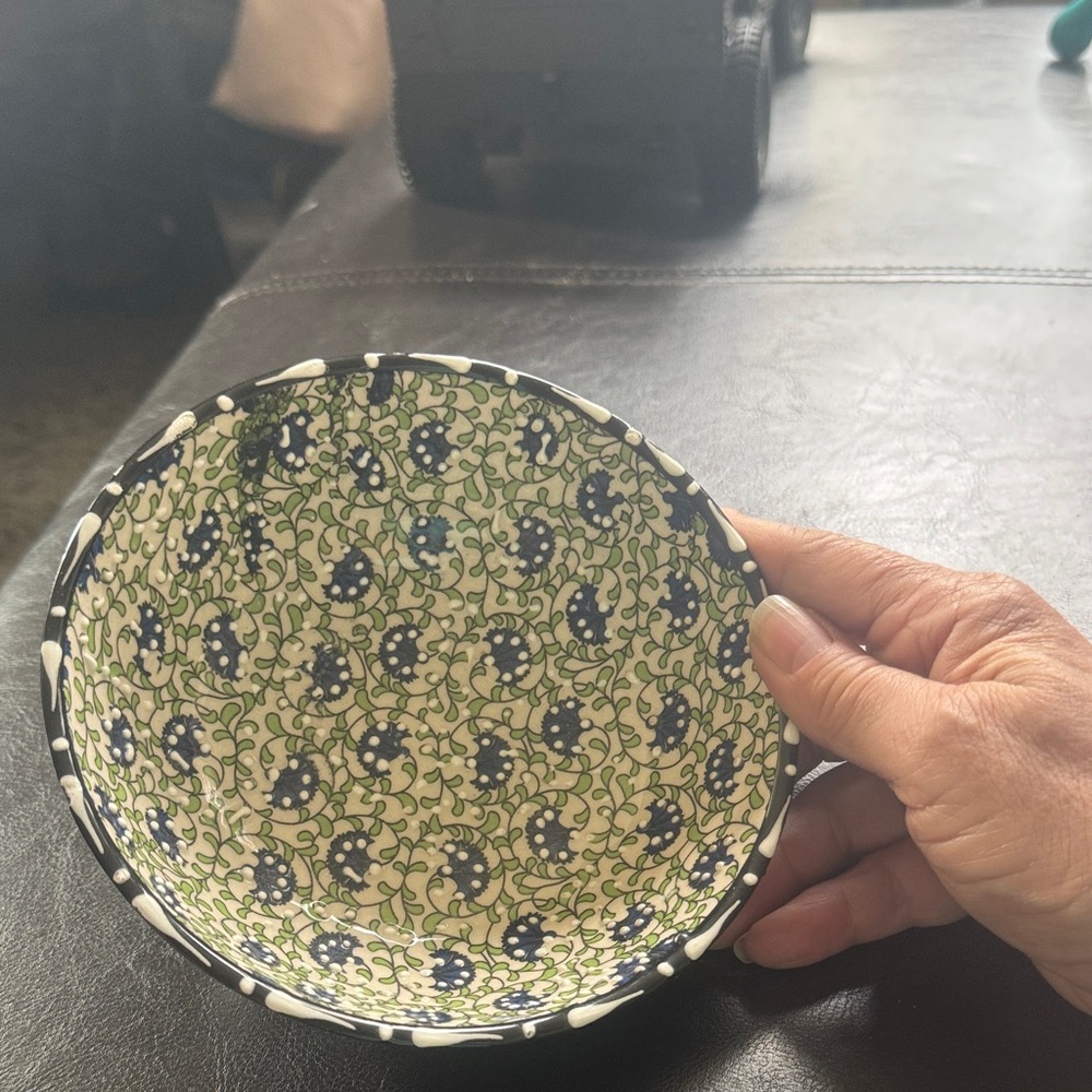 NAKKAS Handcrafted Floral Ceramic  small cereal or candy bowl detail